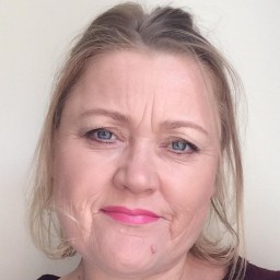 Image & Text 04 Author Image